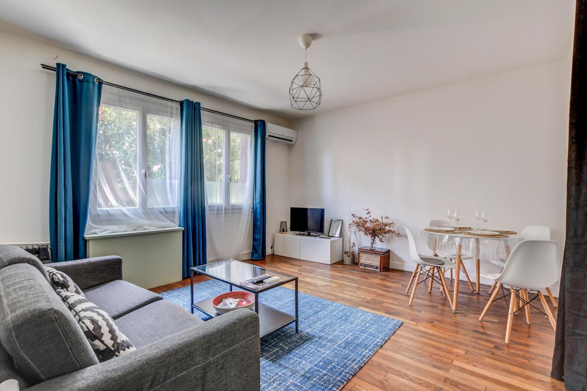 La Maison Bleue 65 M2 , Coeur Des Minimes A トゥールーズ エクステリア 写真